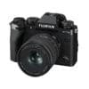 Fujifilm X-T5 Kamera mit XF16-50mm Objektiv in Schwarz.