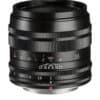 Voigtländer Macro APO-Ultron 35 mm F2 Makroobjektiv auf weißem Hintergrund.